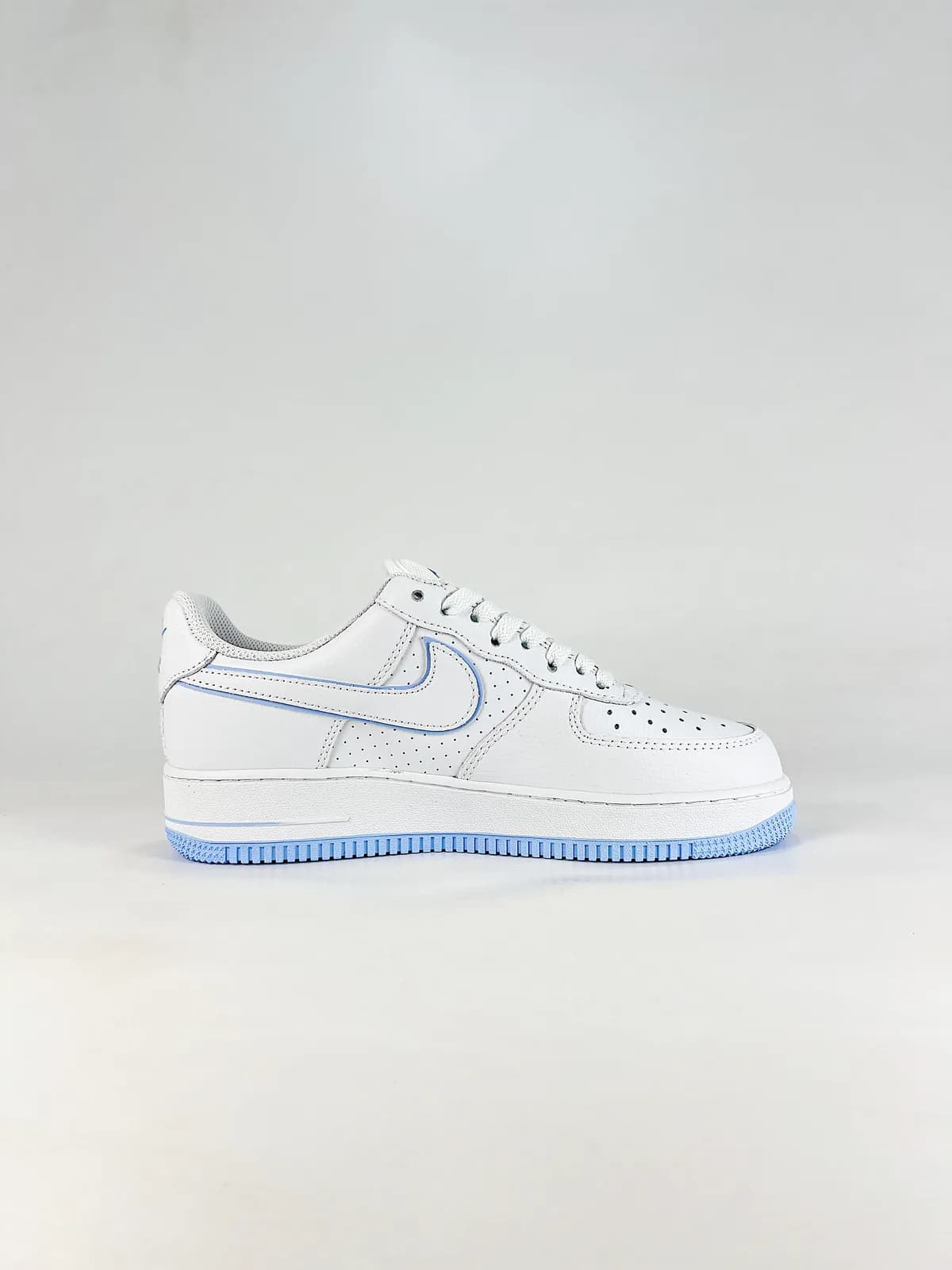 Nike Air Force 1 07 Low